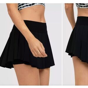 NWOT Aerie OFFLINE Real Me Black Pleated Tennis Skort  SIZE MEDIUM